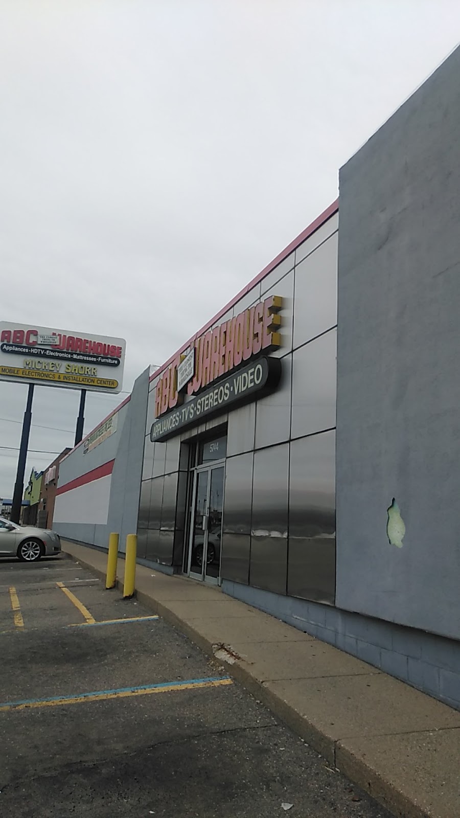 ABC Warehouse storefront