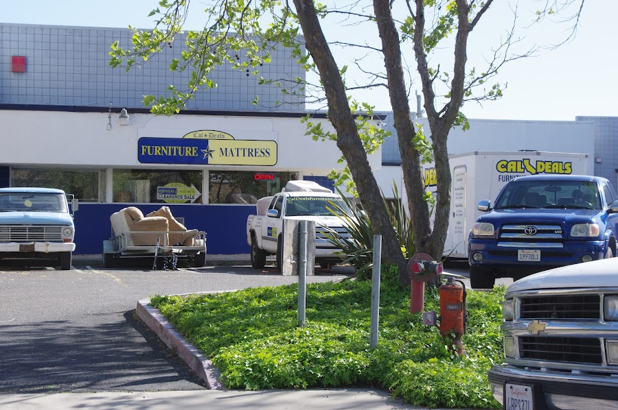 Cal Deals Furniture & Mattress storefront