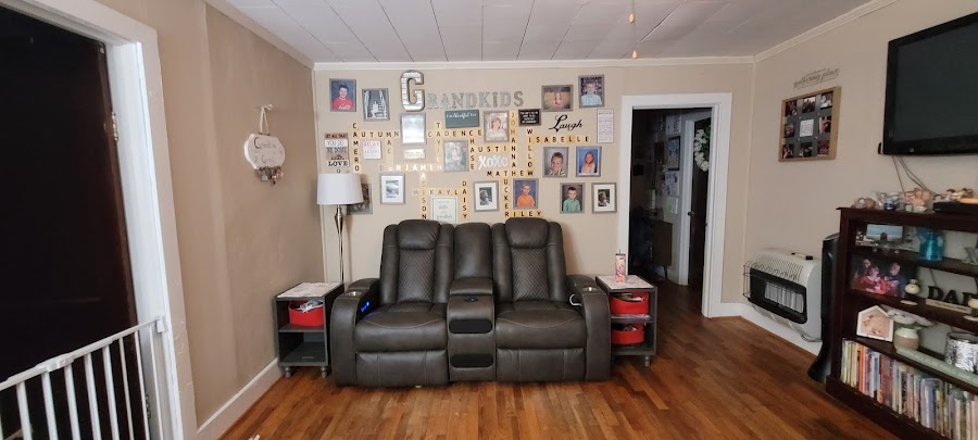 Farmers Home Furniture | Troy, NC storefront