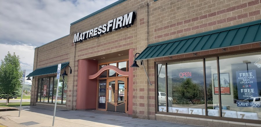 Mattress Firm storefront