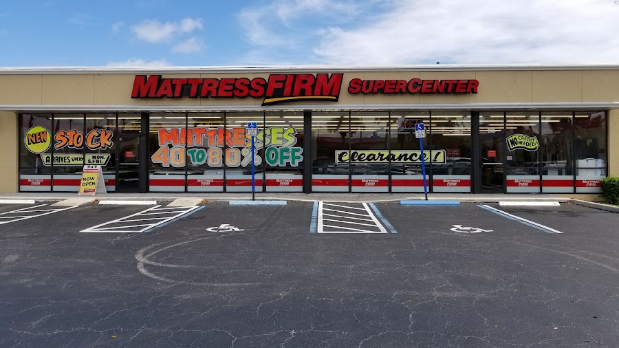 Mattress Firm Clearance Center Pompano Beach Lighthouse Point storefront