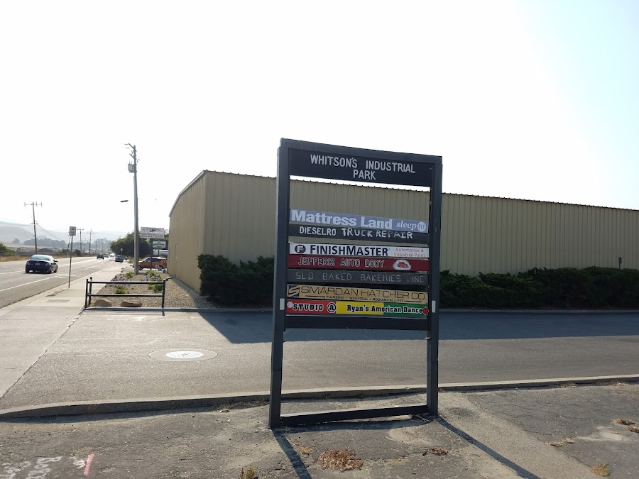 Mattress Land Distribution Center storefront