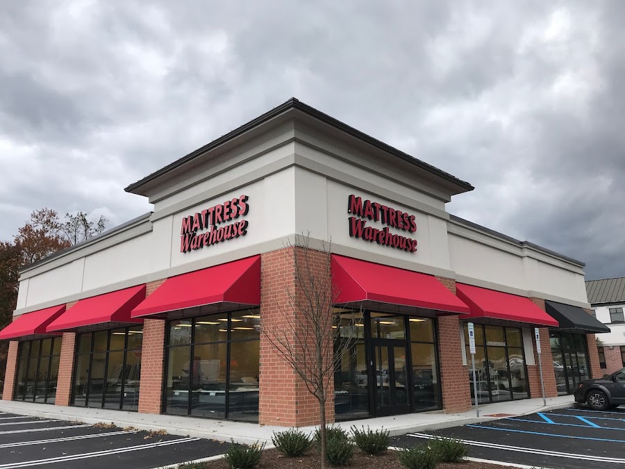 Mattress Warehouse storefront