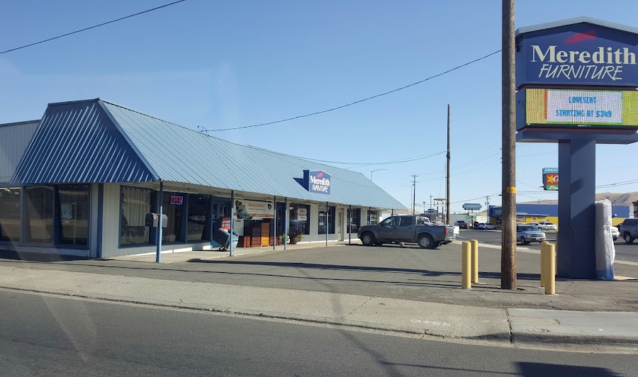 Meredith Furniture storefront