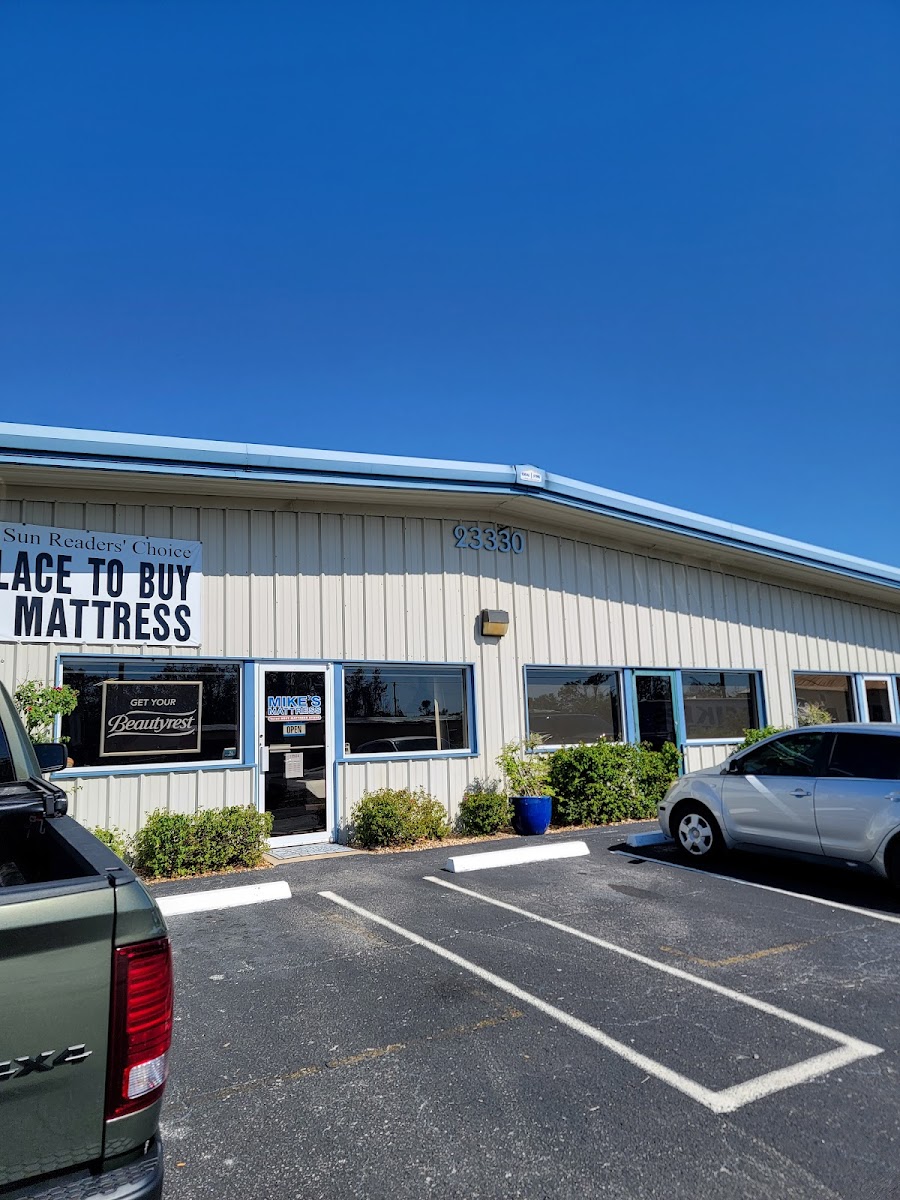 Mike's Mattress storefront