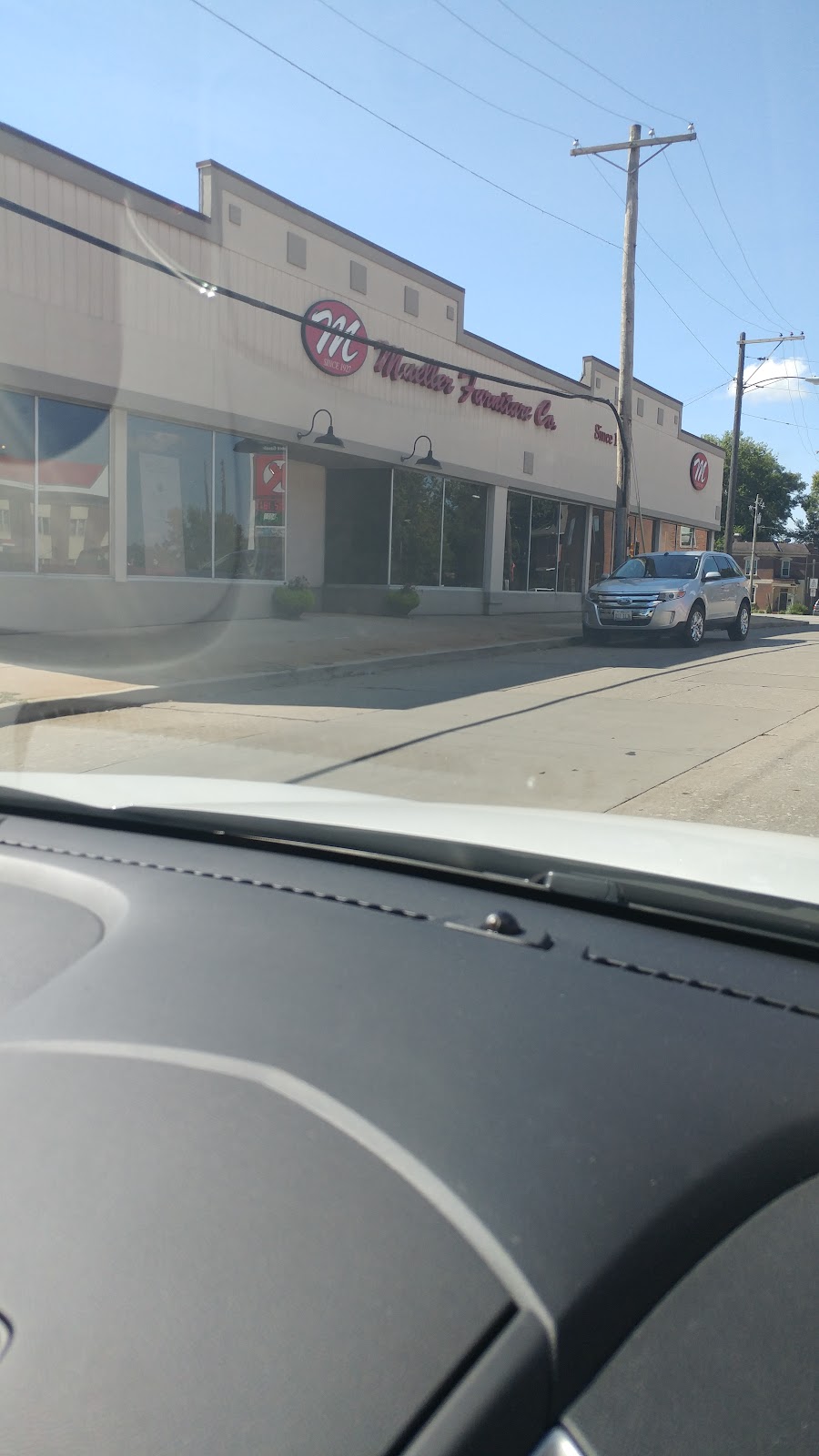 Mueller Furniture storefront