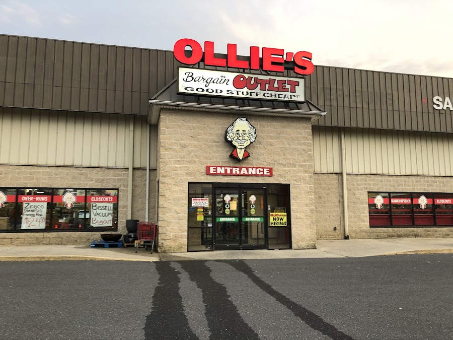 Ollie's Bargain Outlet storefront