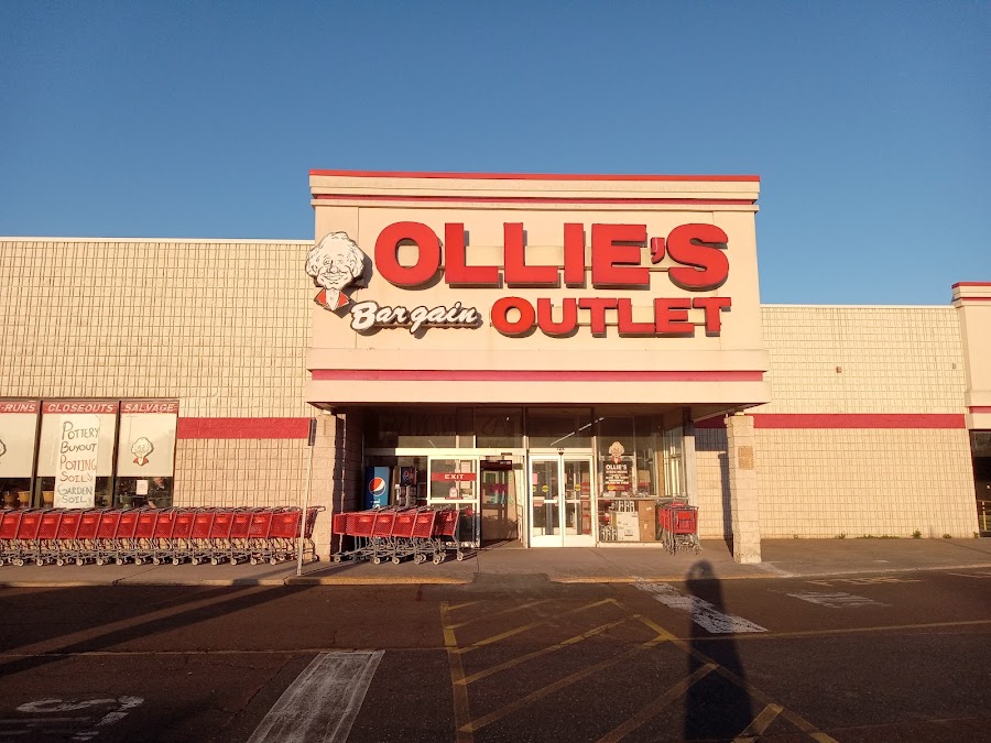 Ollie's Bargain Outlet storefront