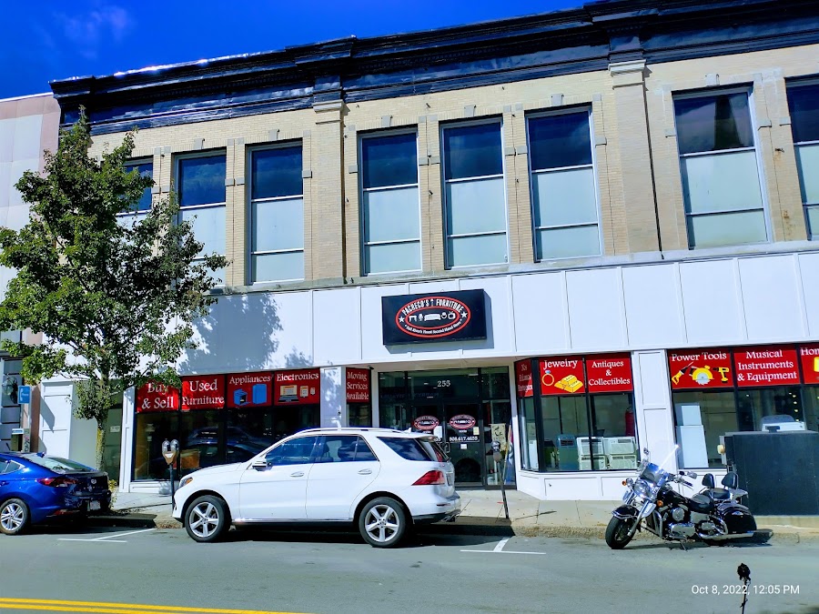 Pacheco’s Furniture “We Buy & Sell Quality Pre-Owned House Hold Items & Second Hand Commodities” storefront