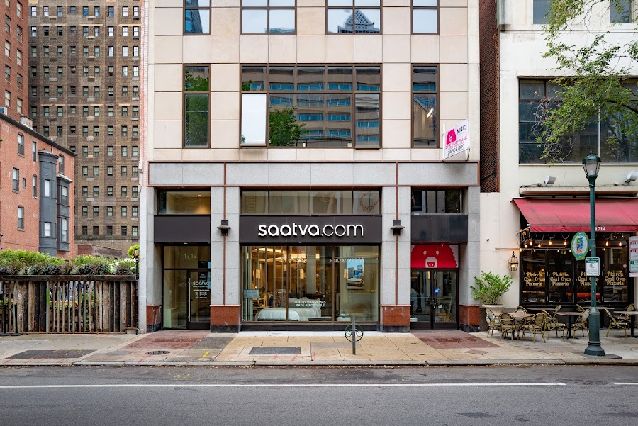 Saatva storefront