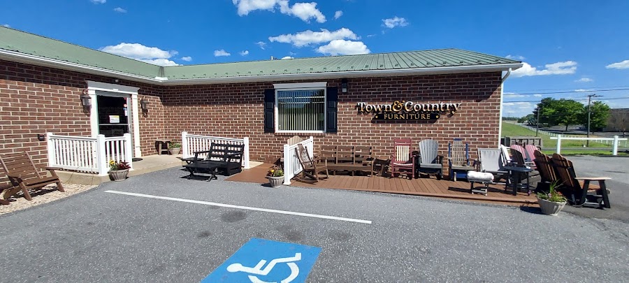 Town & Country Furniture storefront