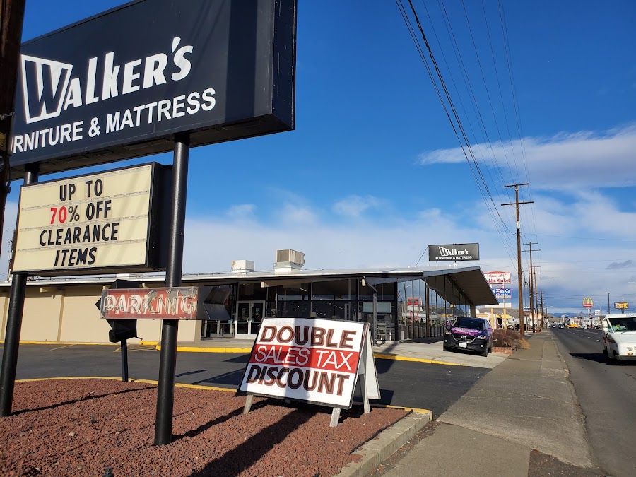 Walker's Furniture & Mattress storefront